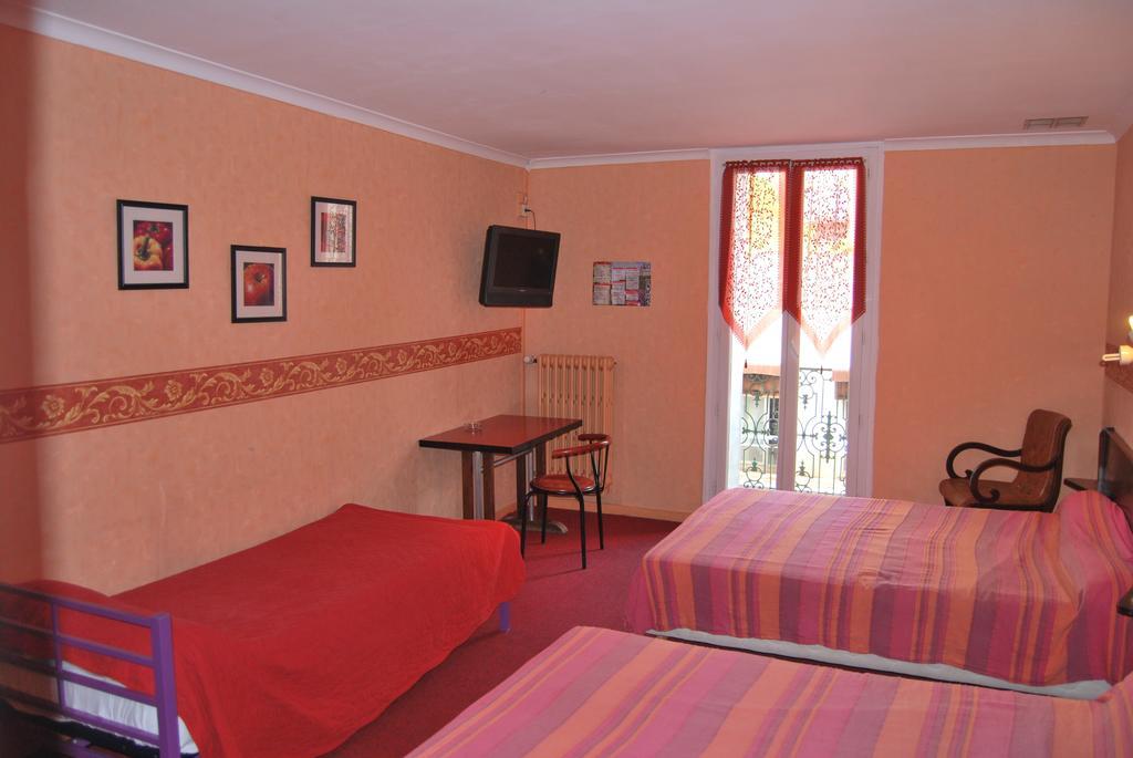 Le Revelois Restaurant Hotel Béziers Camera foto